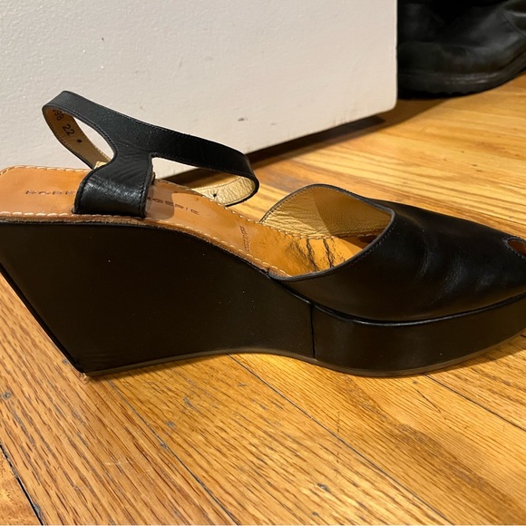 Robert Clergerie Black Peep-Toe Wedges